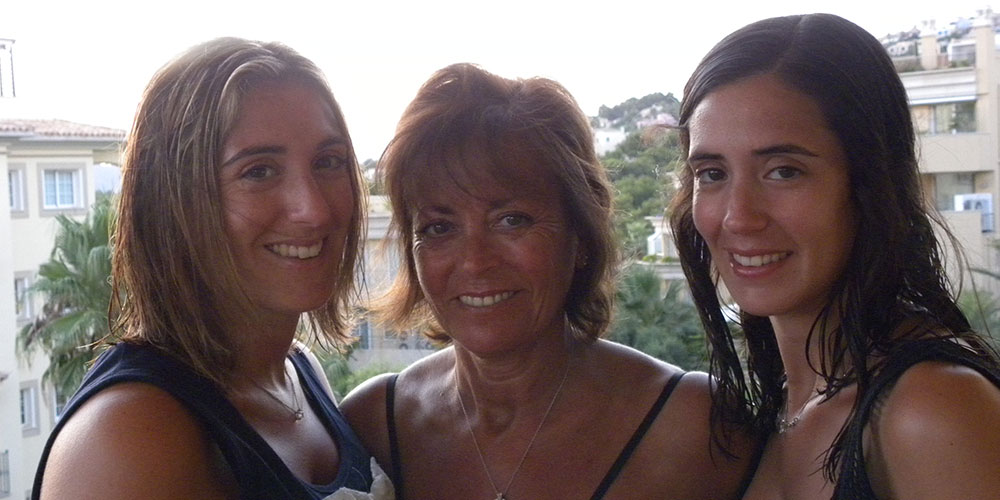 Bernice and 2 daughters on holiday